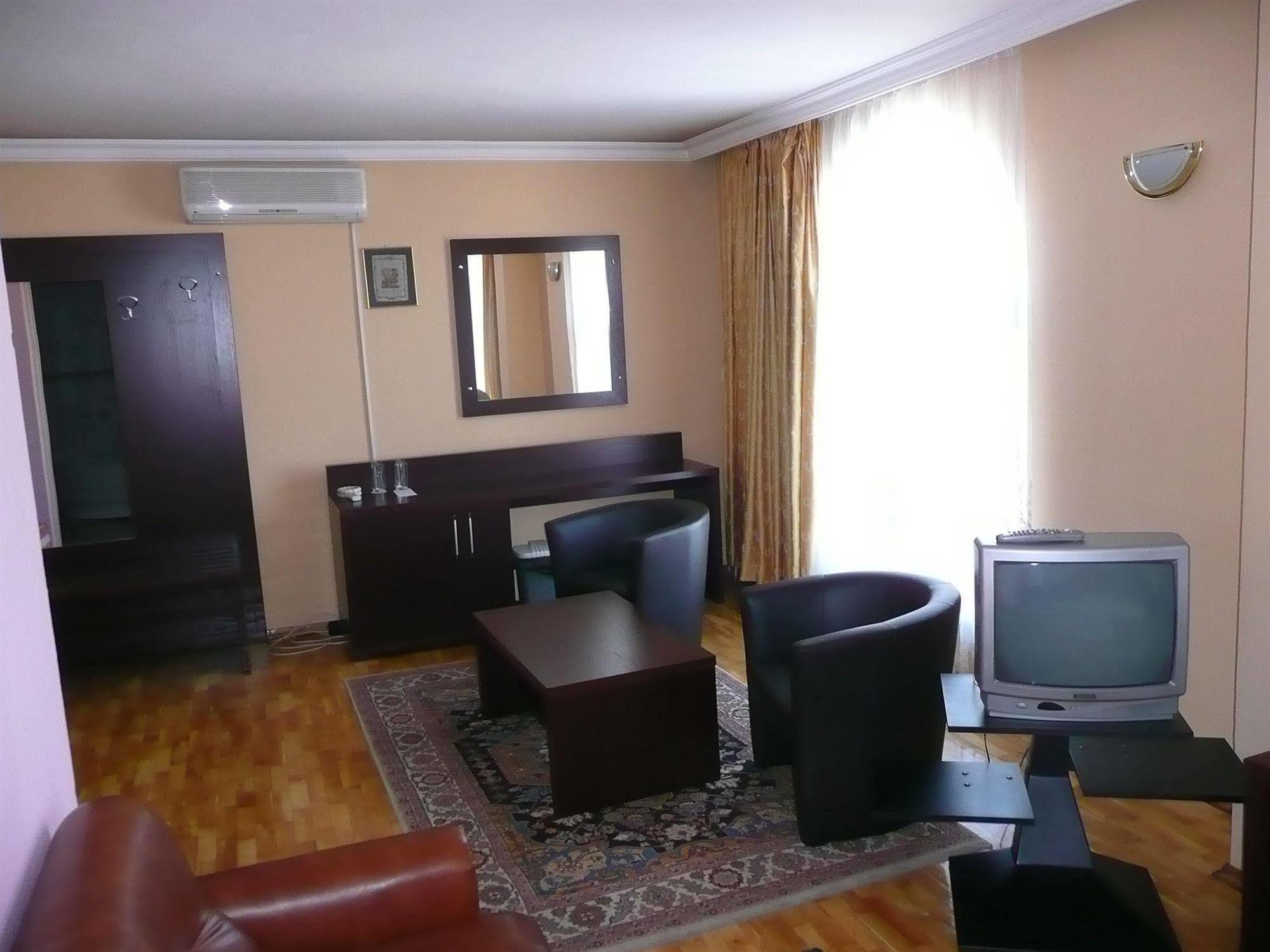 Hotel Consul โซเฟีย ภายนอก รูปภาพ